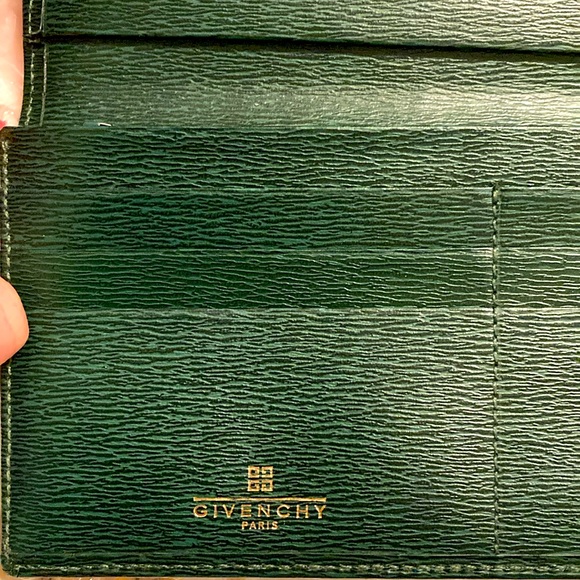 Givenchy Green Wallet Long - Picture 2 of 9